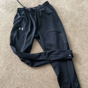 UNDER AMOUR jogger pants with zipper pocket
